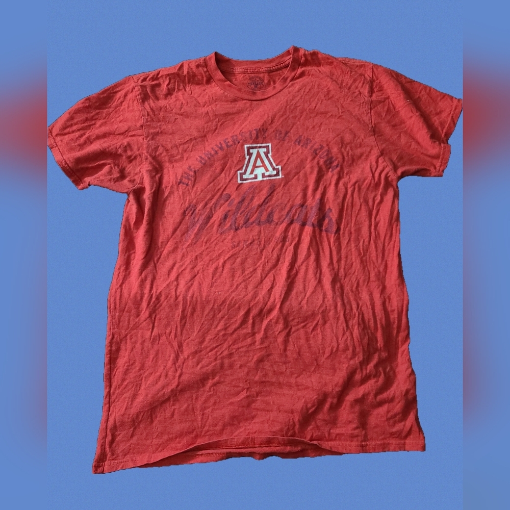 🍻2 For $15 🤝 University of Arizona Red T-Shirt